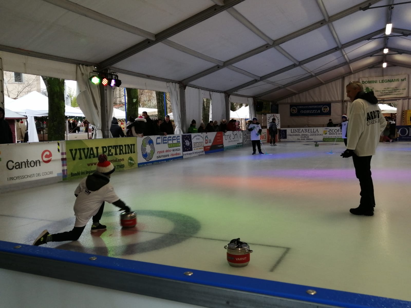 Immagine per Il Curling bisiac strega anche i più giovani, parte il torneo junior a Ronchi